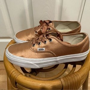 Gently Worn Vans Satin Lux Old School shoe in size 7 W.